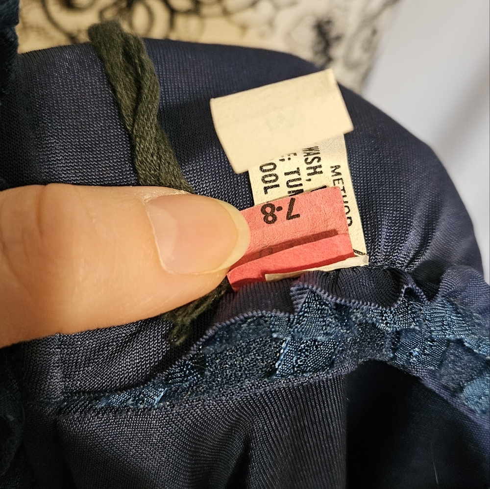 1970s Long sleeve faux wrap dress - Picture 2 of 4